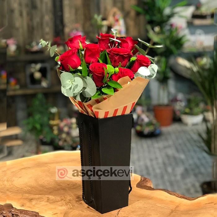 Nişanlıya Gönderilen Gül Buketi Kaç Adet Olmalı?