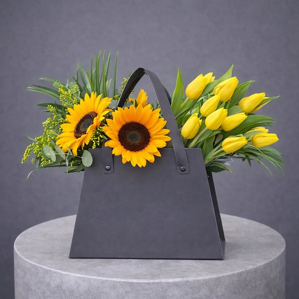 Çantada Laleler ve Ayçiçekleri