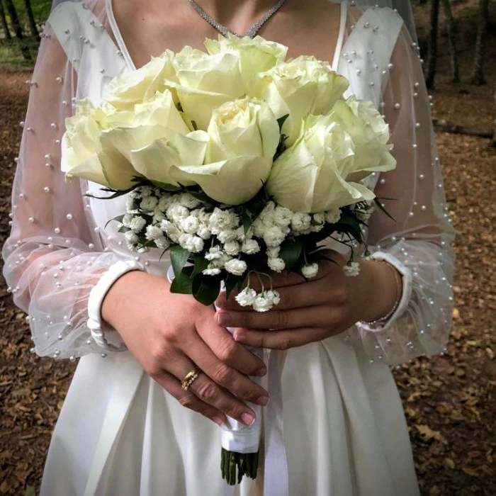 Beyaz Gül Gelin Çiçeği